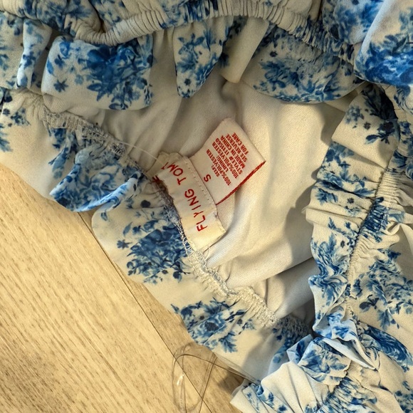 Blue Floral Ruffled Top - Picture 2 of 2